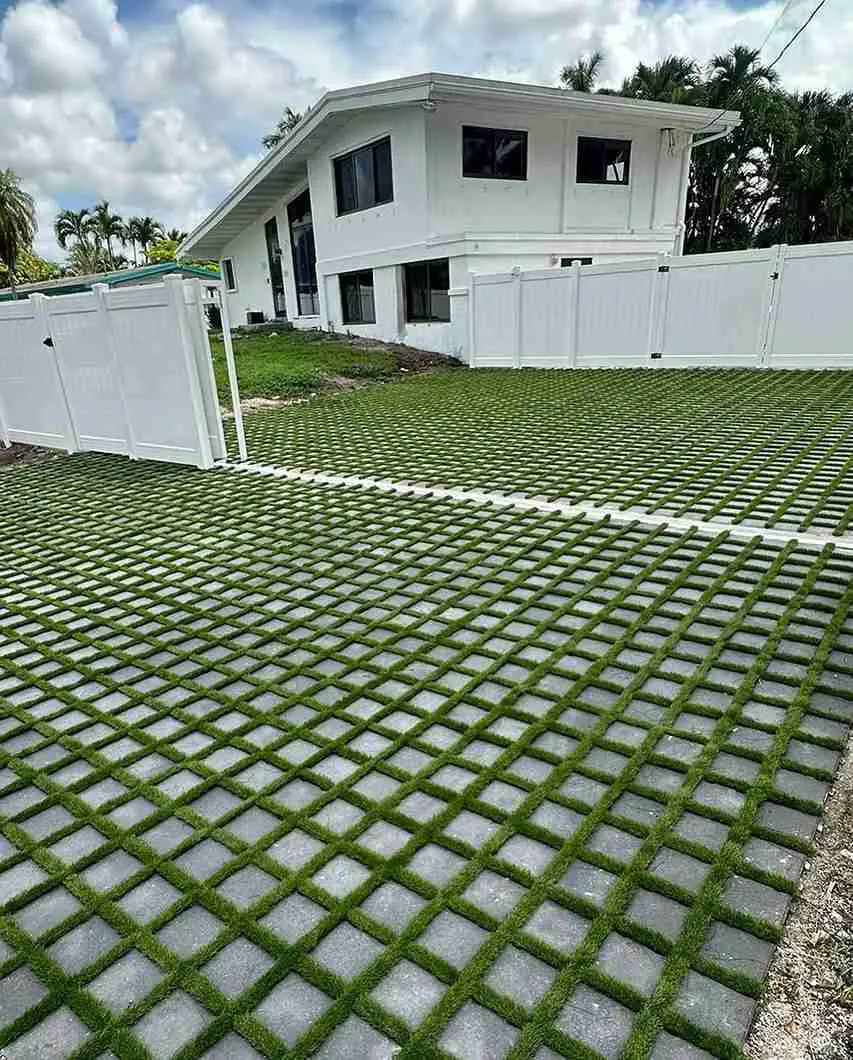 17+ Turf and Paver Ideas for a Stunning Modern Backyard 14 Grid Permeable Parking Lot