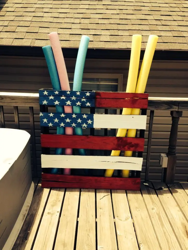 Patriotic Pallet Holder