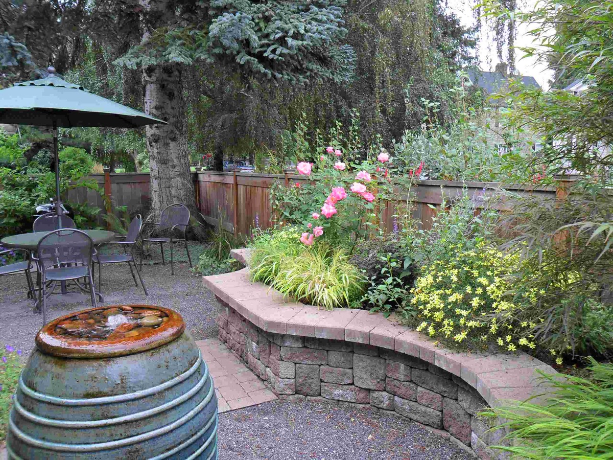 Curved Stone Patio Planter