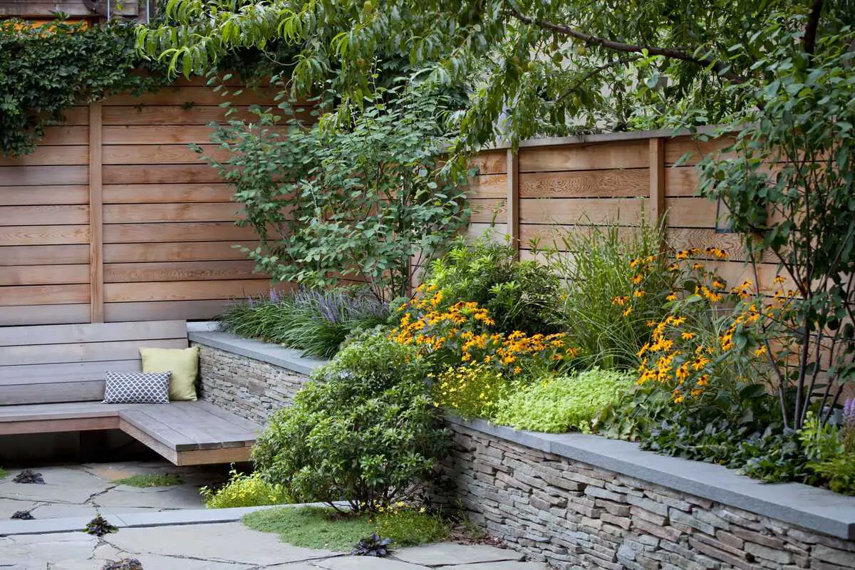 Modern Stacked Stone Urban Terrace