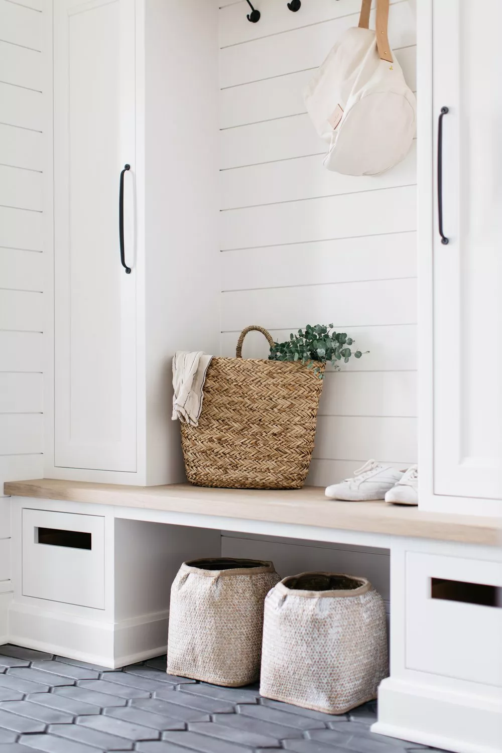 Lower Bench Open Basket Storage