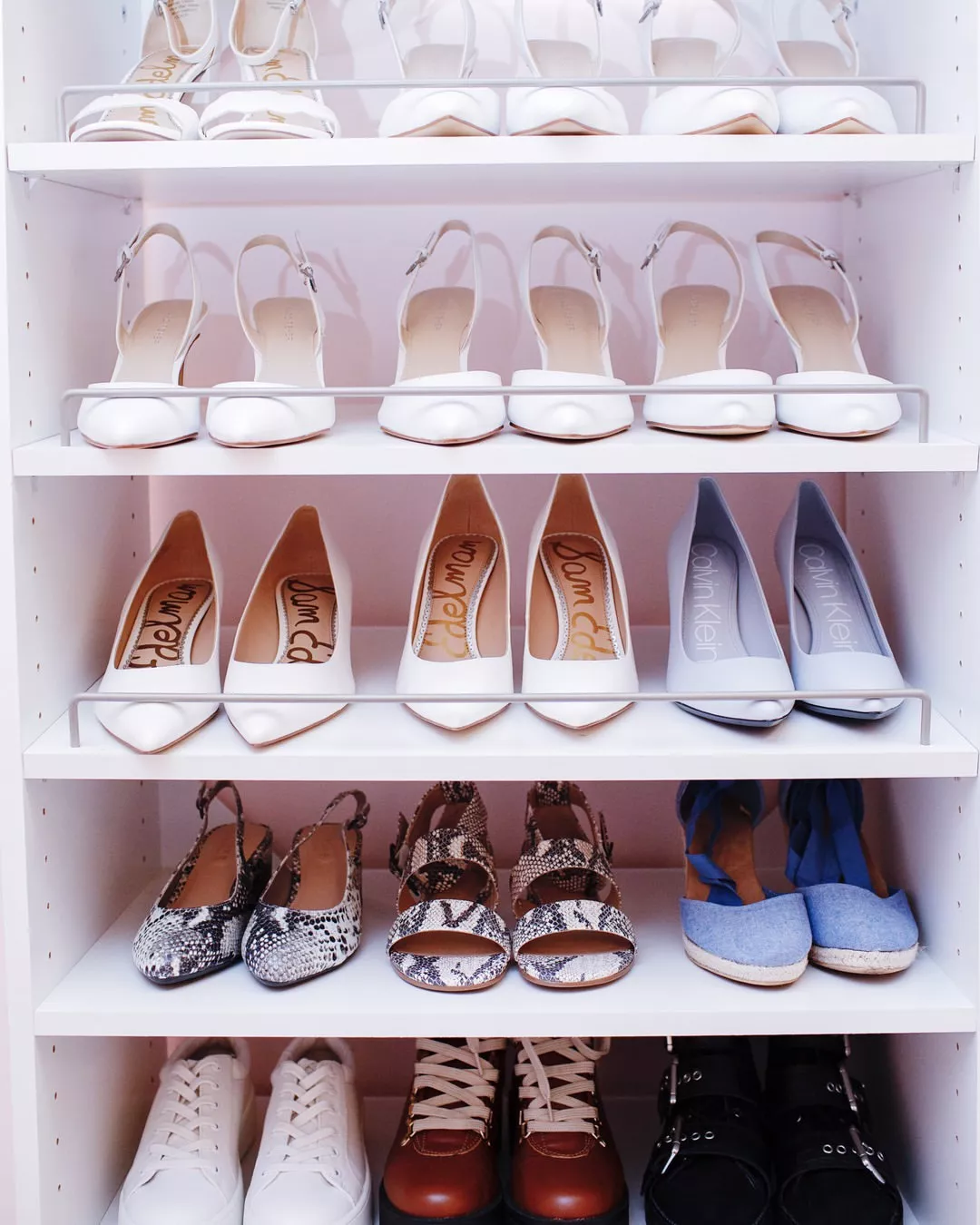 Slanted Shelves with Retention Bars