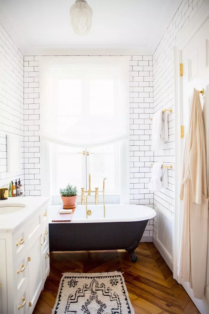 Freestanding Clawfoot Tub