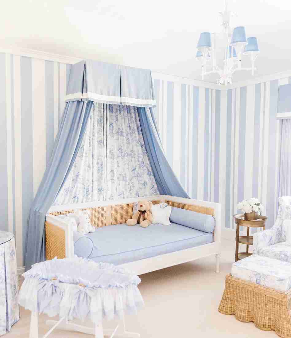 25 Toddler Boy Bedroom Ideas for a Fun and Functional Space 8 Elegant Crown Canopy Daybed