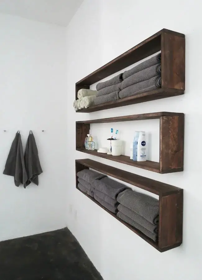 23 Towel Storage Ideas to Keep Your Bathroom Neat and Organized 1