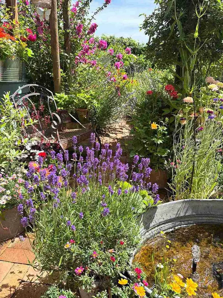 25 Fall Gardening Ideas for a Healthier, Better Prepared Garden 7