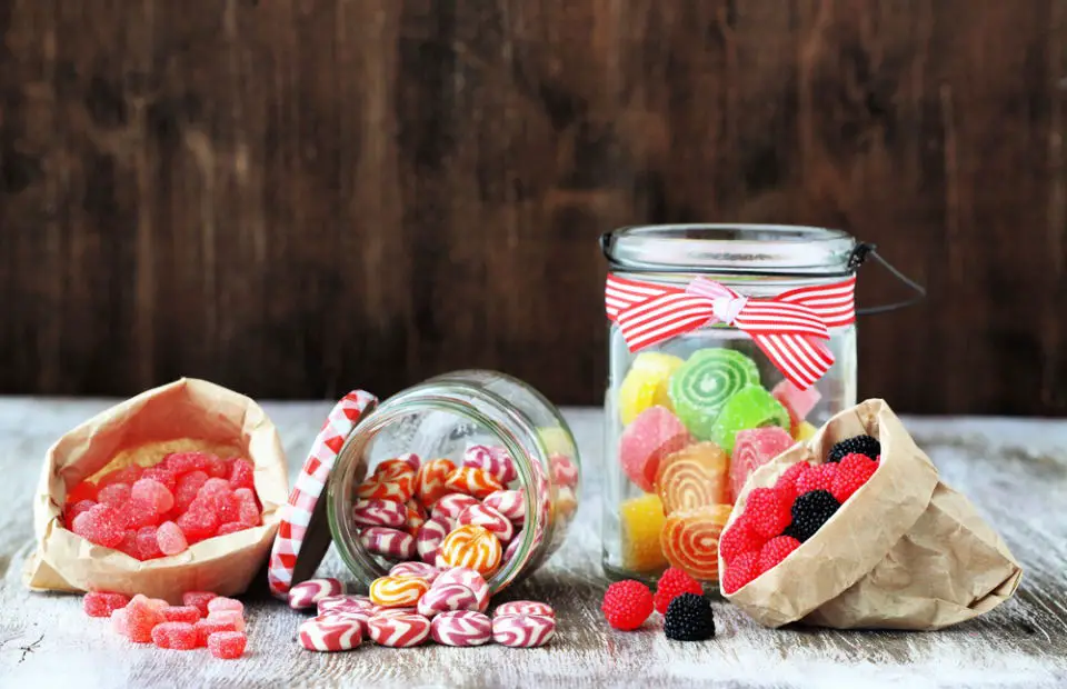 23+ Candy Jar Ideas for Every Occasion 7 Rustic Dessert Station Display