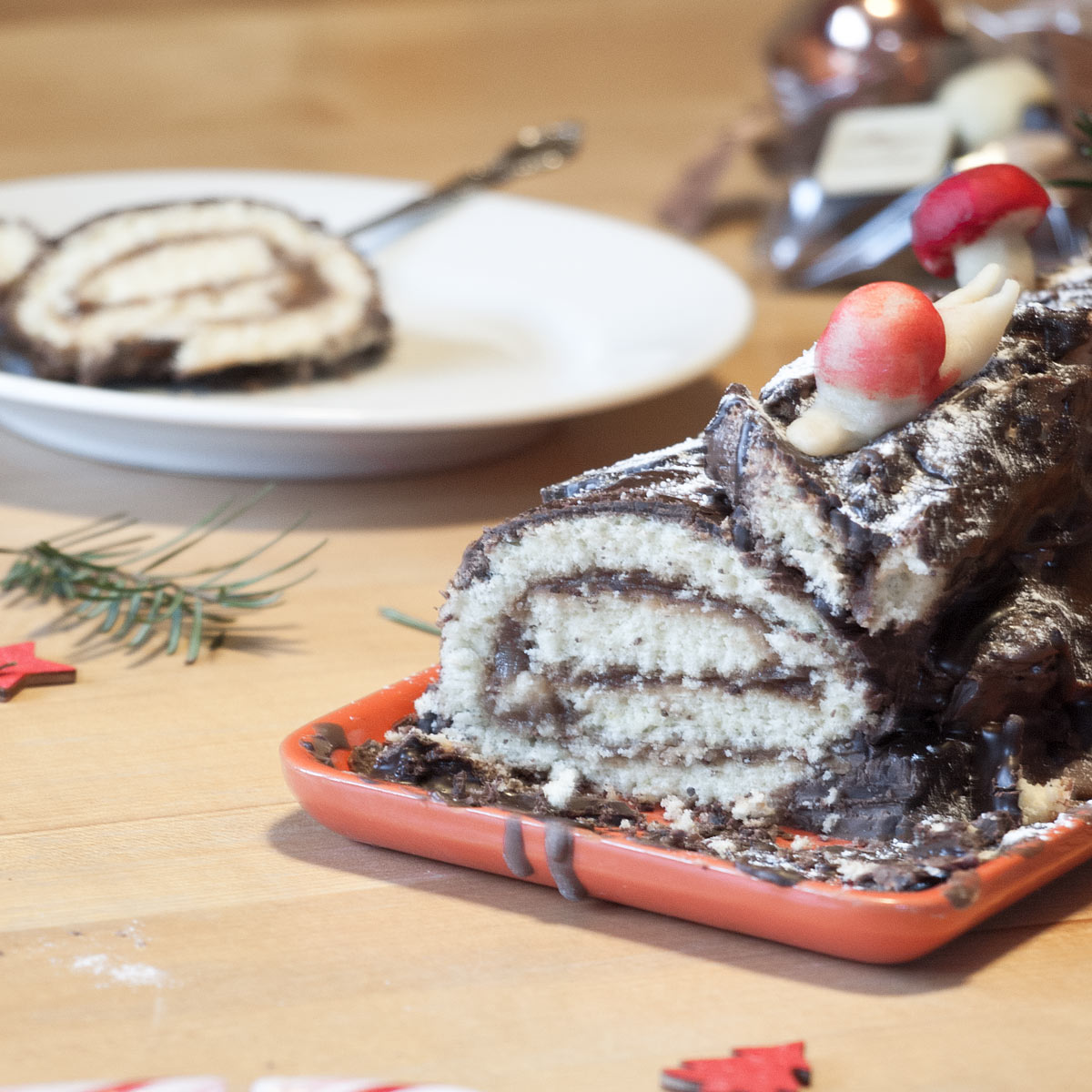 51+ Christmas Desserts Ideas for a Crowd 14 Classic Chocolate Yule Log (Bûche de Noël)
