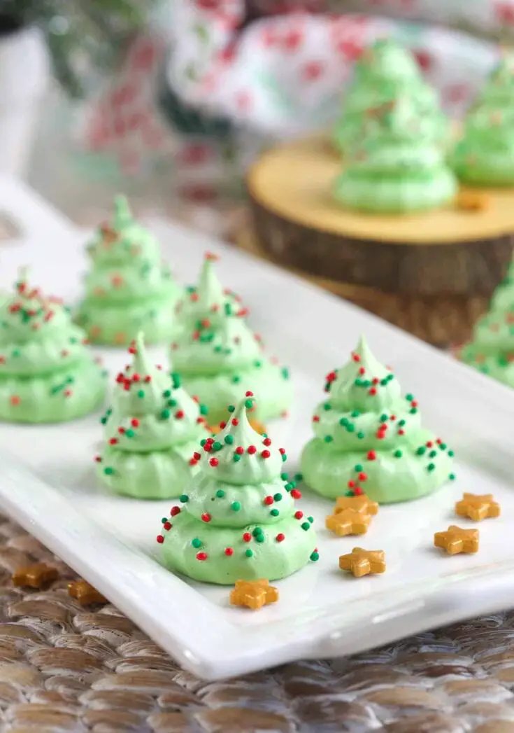 51+ Christmas Desserts Ideas for a Crowd 19 Mini Meringue Christmas Trees