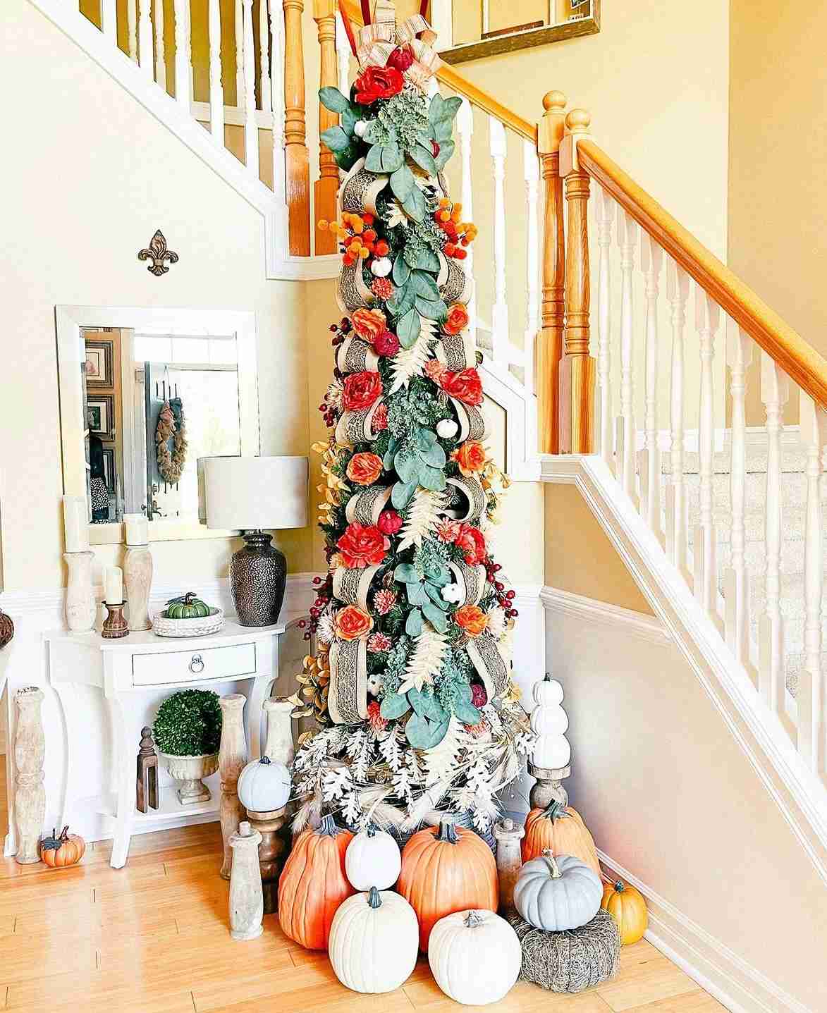25 Fall Christmas Tree Ideas for a Warm and Beautiful Seasonal Display 1