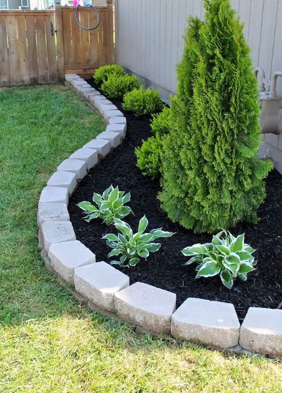 Raised Concrete Block Curve Border