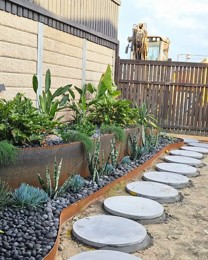 Corten Steel Retaining Edging and Stepping Stones