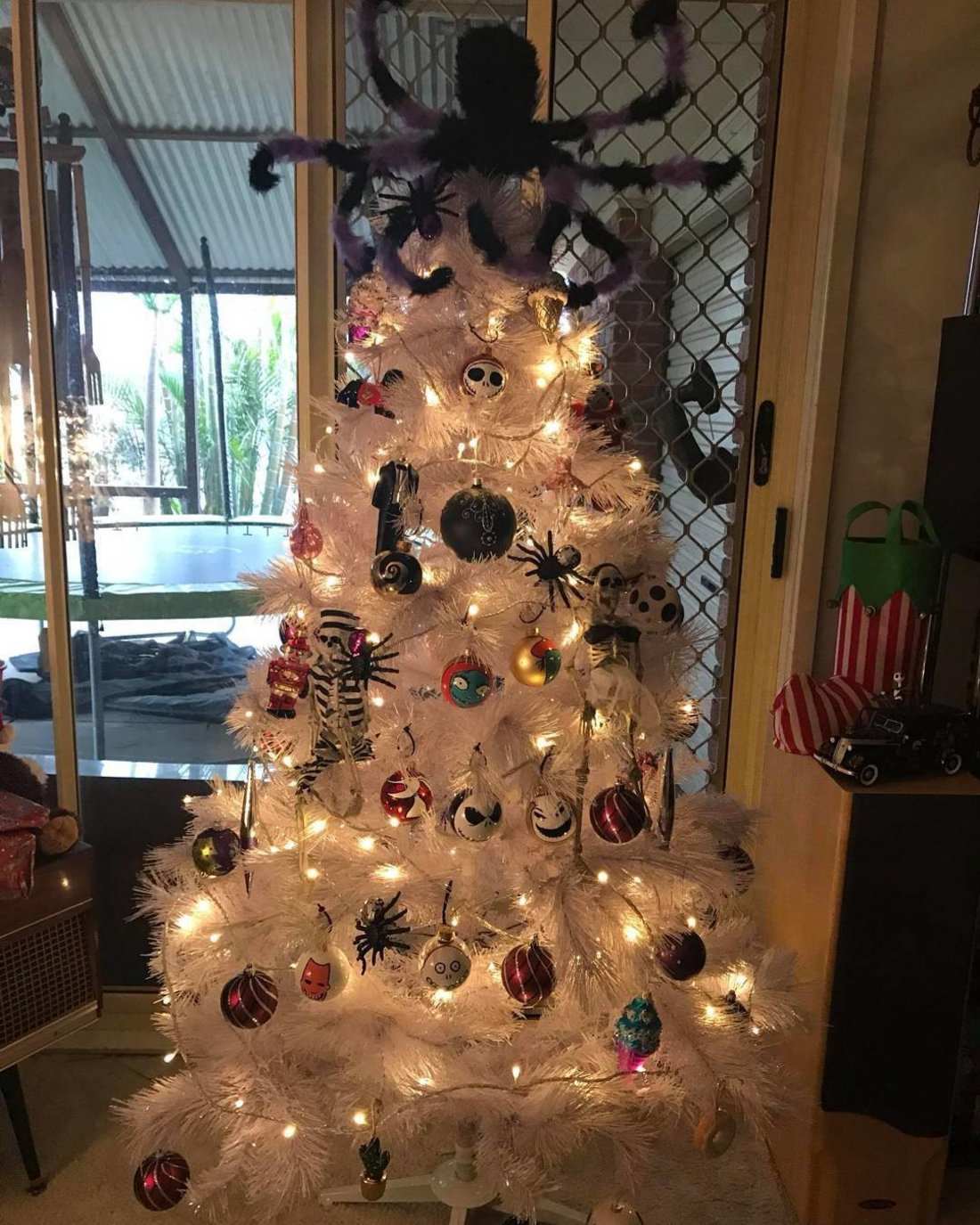 Giant Spider White Tree