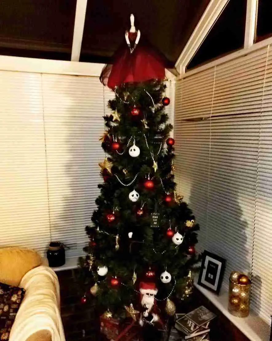 Red Angel Sunroom Tree