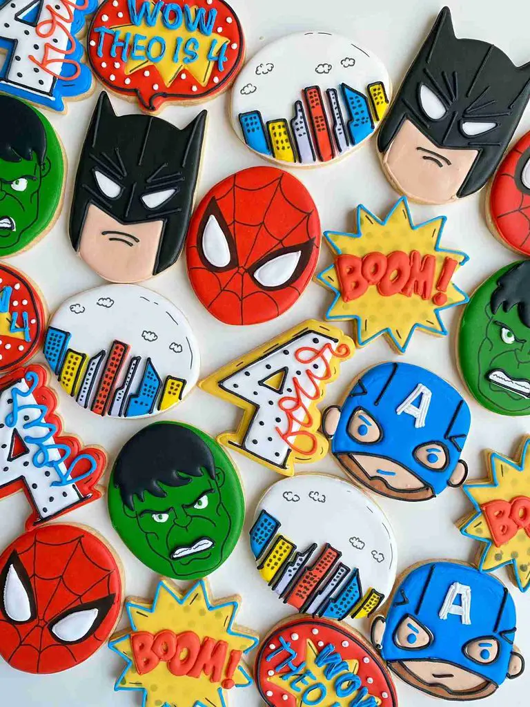 65+ Superhero-Themed Cookies for an Action-Packed Party 4 65+ Superhero-Themed Cookies for an Action-Packed Party 4