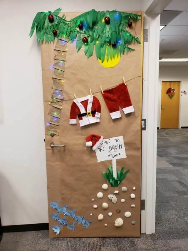 29+ Christmas Classroom Door Ideas That Are Easy & Cute 6 Gone To The Beach