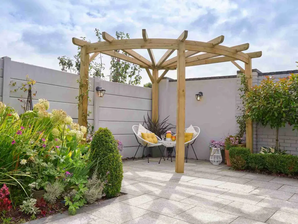 21 Corner Gazebo Ideas to Create a Cozy Backyard Retreat 3