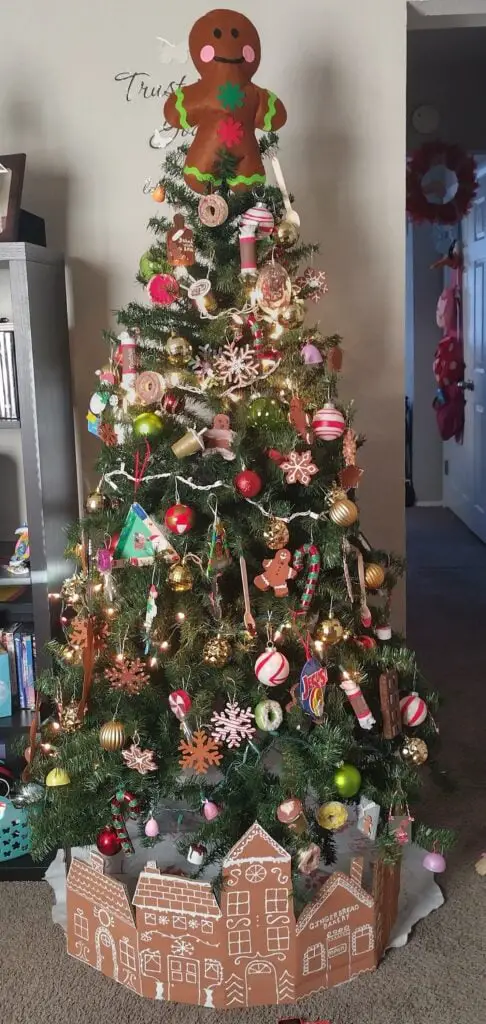 Homemade Felt Gingerbread Character Tree
