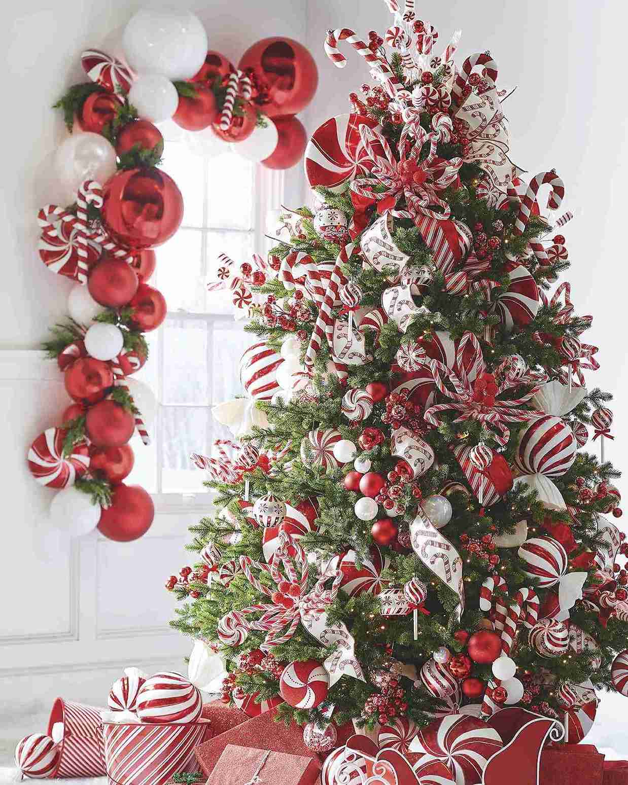 23+ Peppermint Christmas Tree Ideas for Sweet Holiday Decor 8 Grand Peppermint Balloon and Ribbon Tree