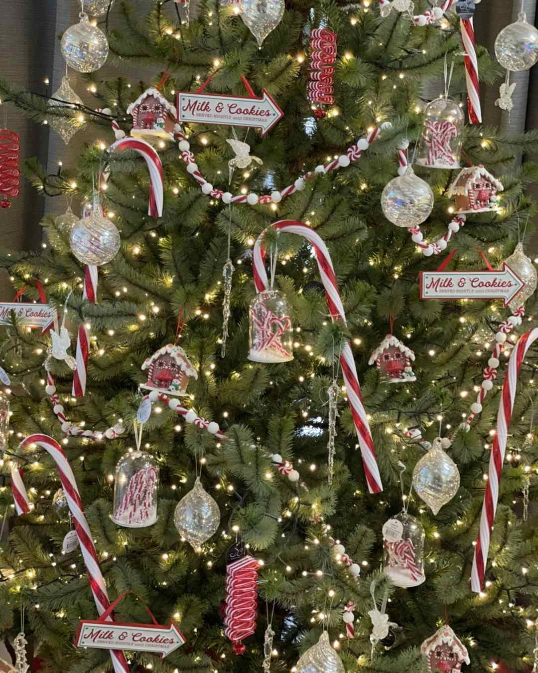 23+ Peppermint Christmas Tree Ideas for Sweet Holiday Decor 9 Milk and Cookies Nostalgic Peppermint Tree