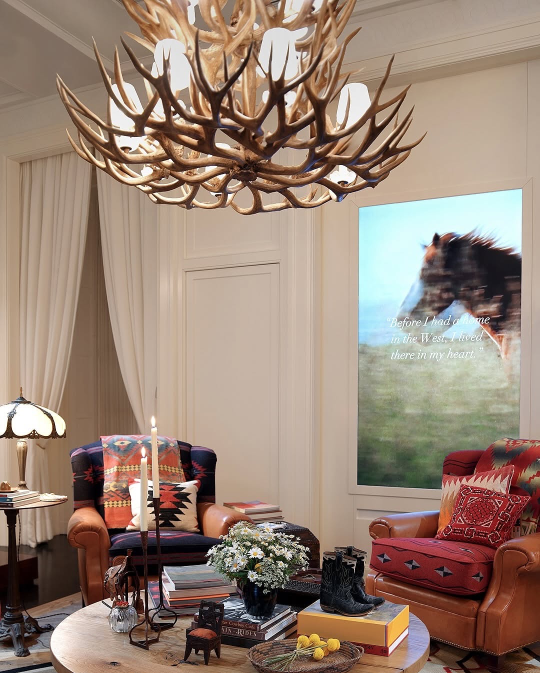 25+ Ralph Lauren Living Room Ideas 3 Western Lodge Rustic Warmth