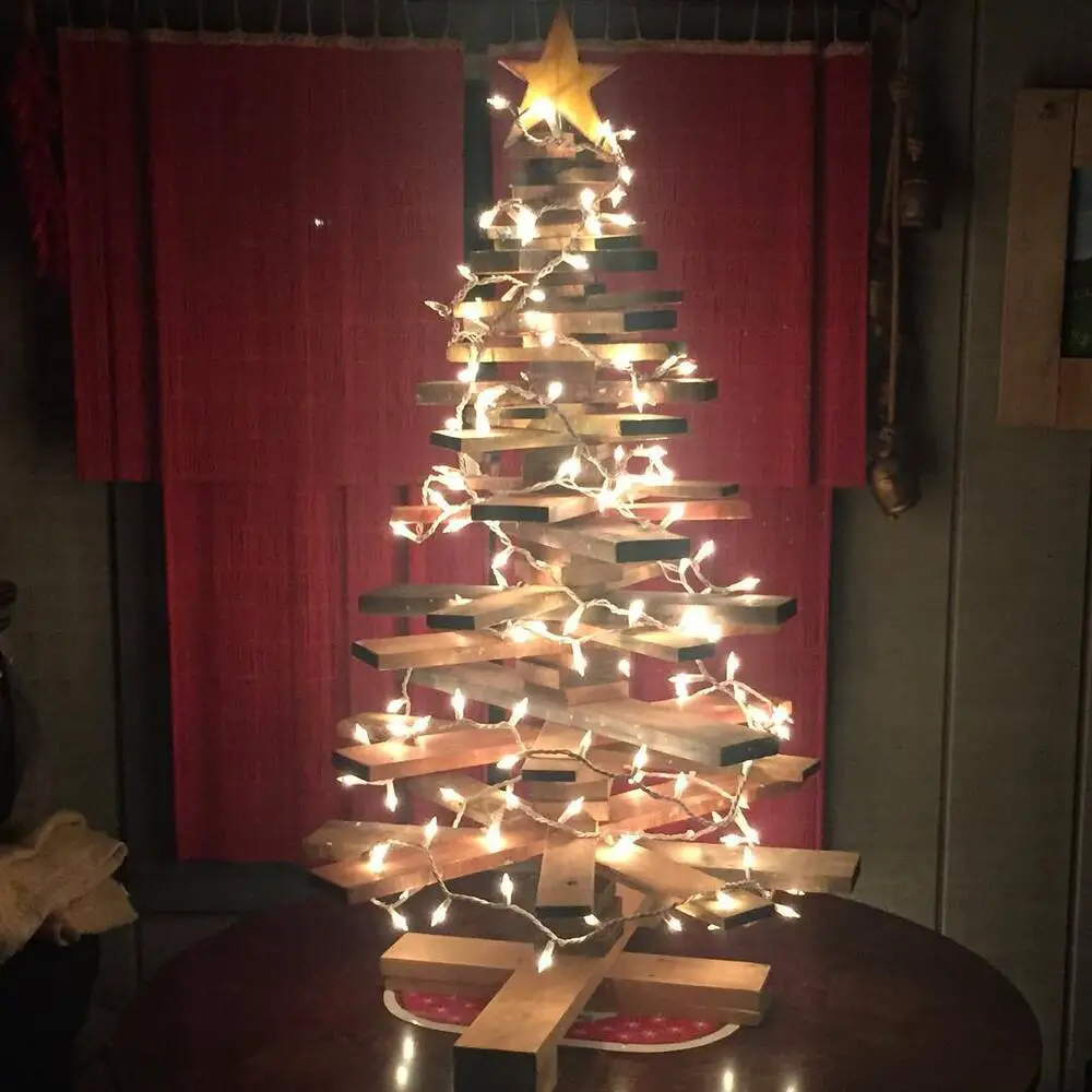 27+ Wood Christmas Trees DIY Ideas for Rustic and Creative Holiday Decor 8 3D Rotating Slat Christmas Tree
